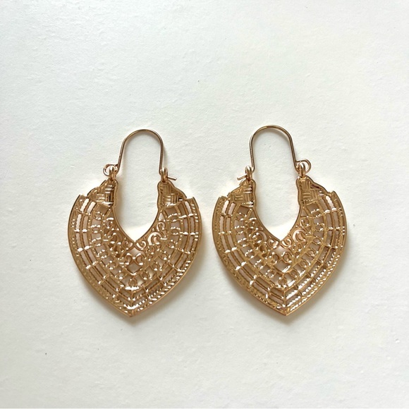 Gold Tone Costume Jewelry Boho Hippie Hoop Earrings NWOT - Picture 2 of 6